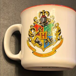Hogwarts Crest White Mug